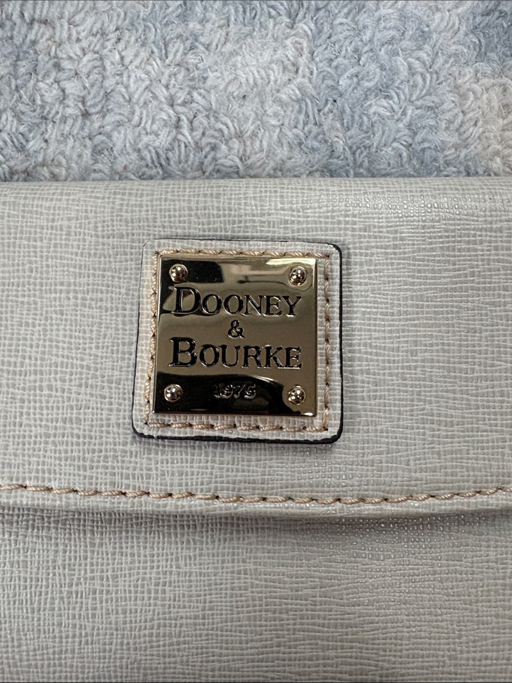 Dooney & Bourke Cream Textured Continental Wallet with Gold Plaque - Picture 2 of 4